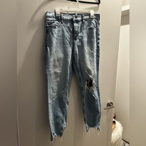 AMERICAN EAGLE STRETCH DISTRESSED JEANS SIZE 14